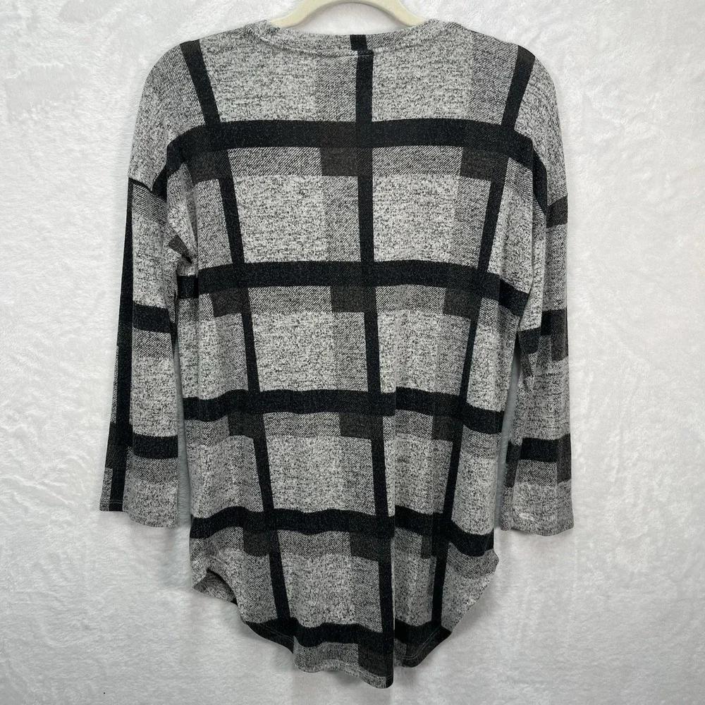 Bobeau Pullover Vneck Sweater Top Womens Medium Fall Plaid Cozy Cabin